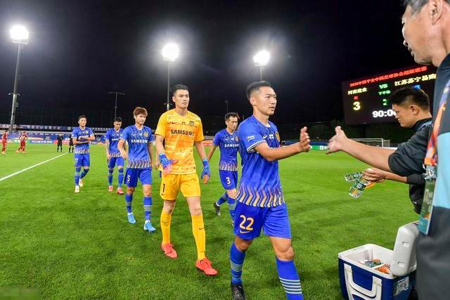 大乐透头奖5注840万分落4地 奖池余额7.56亿